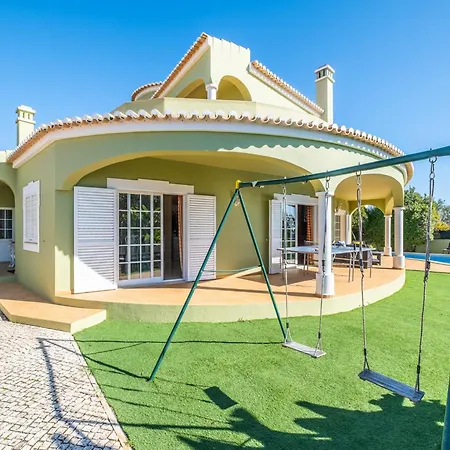 Villa For 9 People With Garden * Carvoeiro (Lagoa)