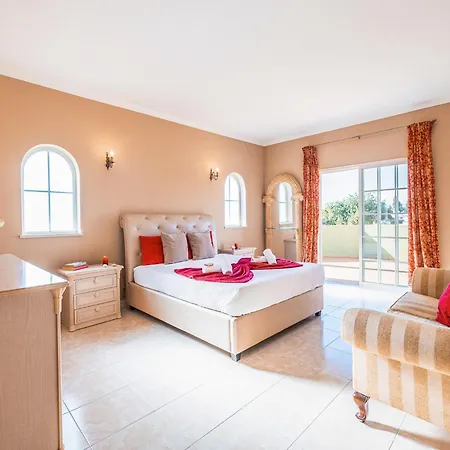 Villa For 9 People With Garden Villa Carvoeiro (Lagoa)